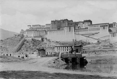 potala palace lhasa symbol of sovereignty | The Spiritual Path of yesterday and today